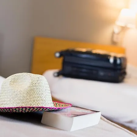 Domaine De Garabaud Hotel 2*