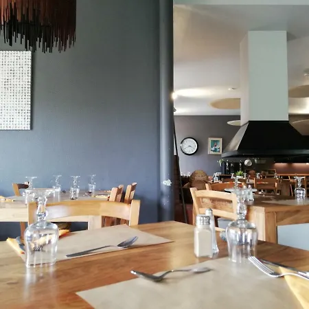 Domaine De Garabaud 2*