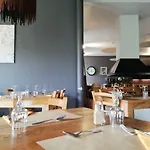 加拉布酒店 2*