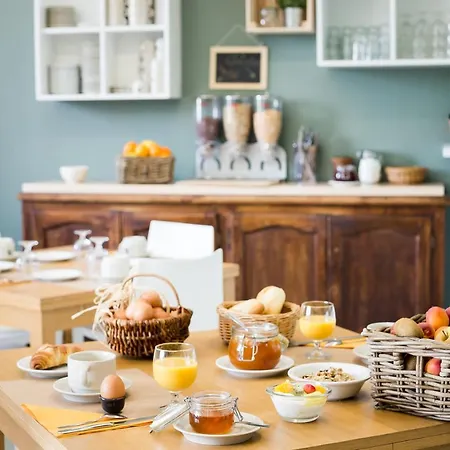 호텔 Domaine De Garabaud