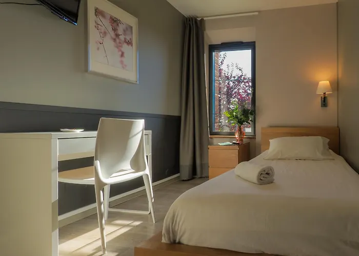 Hotel Domaine De Garabaud